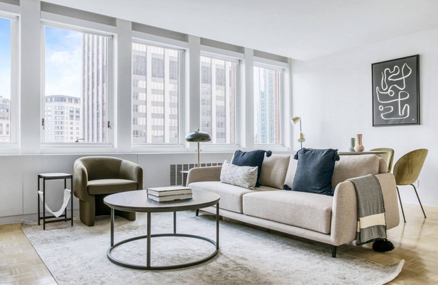 Lovely Back Bay 1BR w/ W/D & Gym, near Copley T & Shops, by Blueground