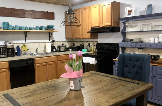 Lovely condo located at The Thoroughbred Suites at Double JJ Resort