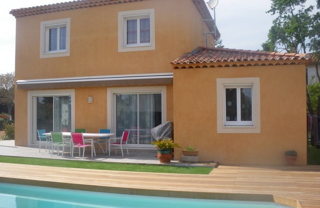 Preciosa casa familiar con piscina entre el mar y las colinas de la Provenza