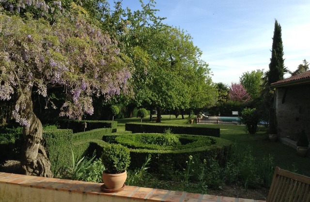 Preciosa casa en el centro del pueblo.