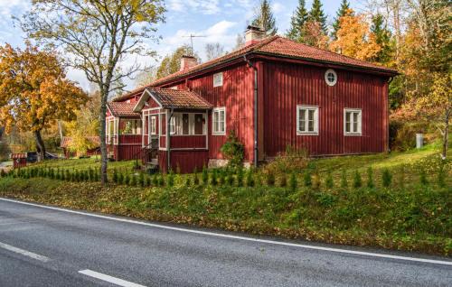Lovely Home In Kopparberg With Sauna