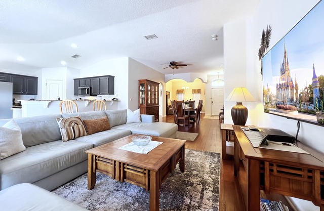 Hermosa casa con piscina cerrada de 4 camas en Villa Sol Resort