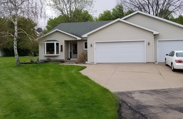 Hermosa casa grande cerca de EAA