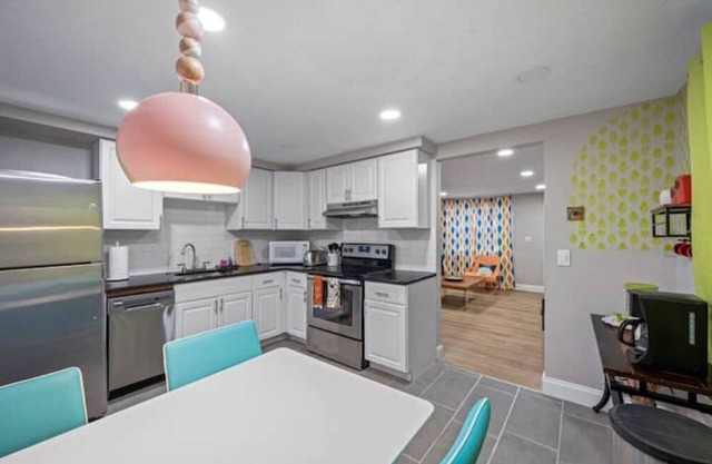 Lovely Mid-century modern home with backyard