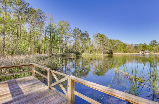Cove & Lake Seminole Access: Bainbridge Home