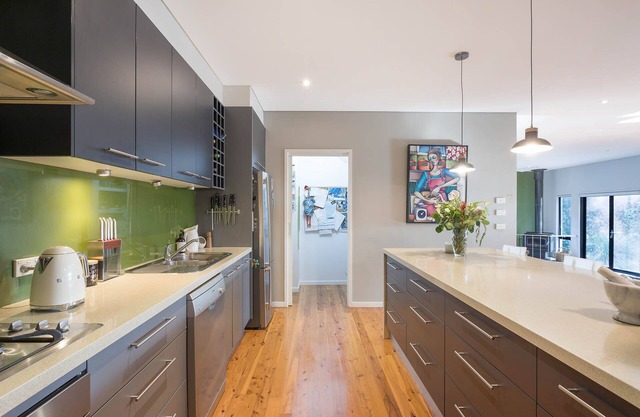 Luderick Treehouse - Spacious 4 bedroom pet friendly home