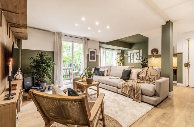 Luque - 3 bedrooms and balcony in Lista