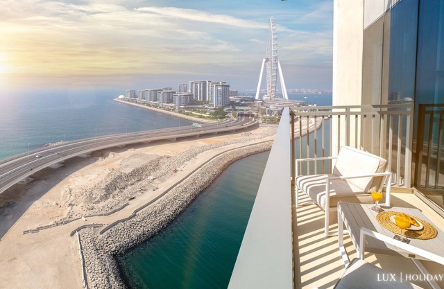 LUX 52 42 Deluxe Island view suite