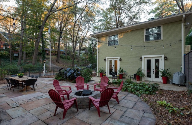 Midtown Midcentury Bungalow Two - 3BR / 2BA - ¡Ideal para familias!