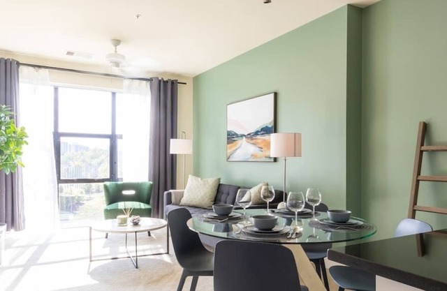 800 Carlyle - 330 · LUX | Upscale & Fresh 2 BR Heart of Old Town - DCA