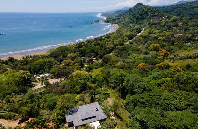 Luxe 4 Bdrm Villa w/Epic OceanView & Infinity Pool