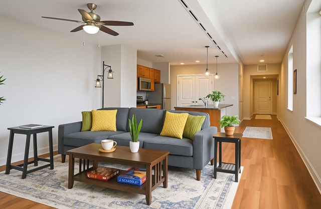 Luxe Downtown Suite: Stadiums, Casino, R&R Hall!