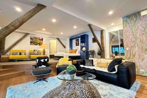 Luxe Studio with Lake and Mountain Views