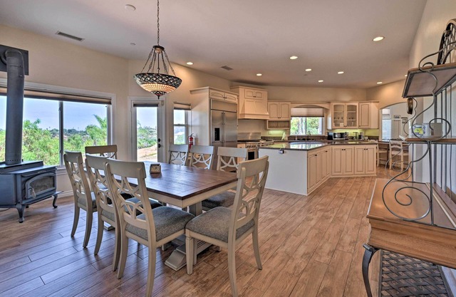 Luxe Vista Getaway w/ Private Pool & Hot Tub!