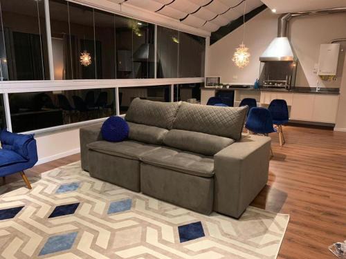 Luxo Capivari - Gaudi Loft Design