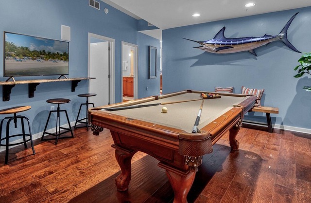 Lujoso Penthouse 2/2 en el centro de Orlando con sala de billar y patio de gran tamaño