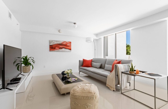 Luxuries 2BR Apt★Family vacation★Bay Harbor Island