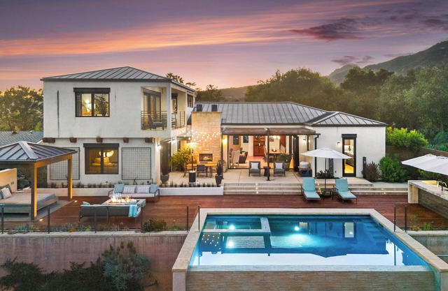 Luxurious 3BR/3BA Retreat w/ Pool, Fire Pit & Stunning Sunset Views