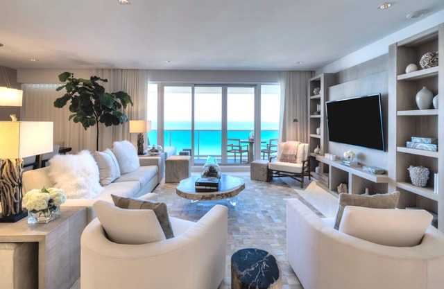 **¡Lujoso! Penthouse de 5 * estrellas con 4 camas en el último piso del océano directo en South Beach
