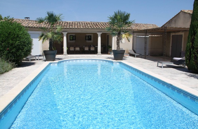 En el corazón de la Provenza, a poca distancia del hermoso pueblo de Eygalieres.