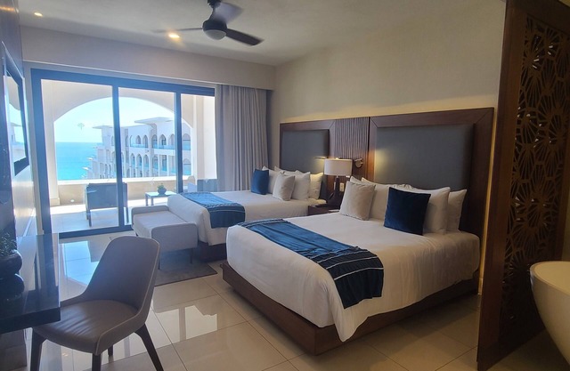 Luxurious and Beautiful Luxurious 5-Diamond Resort in Villa la Valencia LosCabos