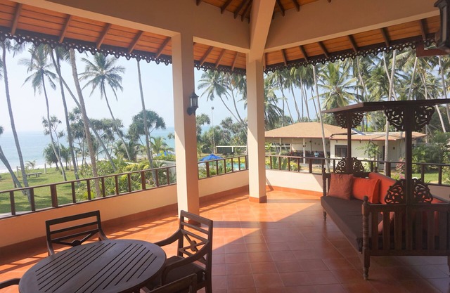 Lujosa villa de playa con piscina privada y jardín cerca de Tangalle.