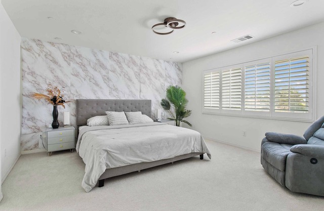 Indulge in Comfort at The Luxurious Haven on Curry Place - Unforgettable #41793