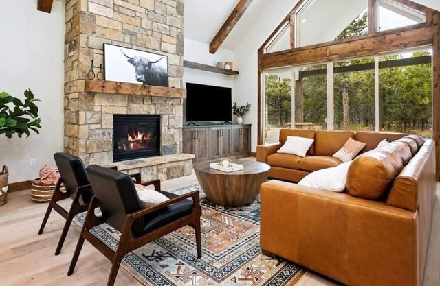 Luxurious Modern Cabin