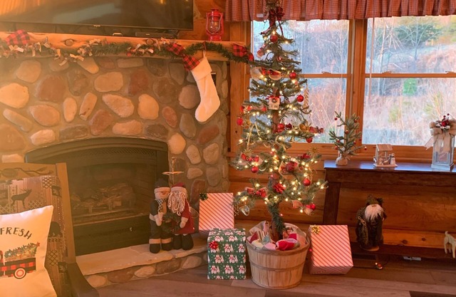 Luxurious mountain home with spectacular views