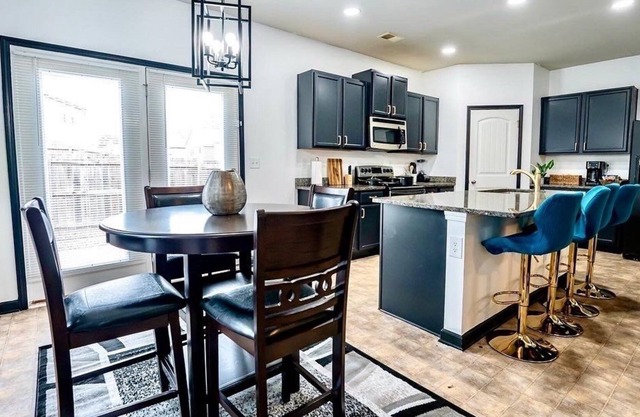 Luxurious New ATLANTA Oasis