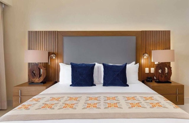 Luxurious Resort on Beautiful Sandy Beach w/ Lazy River Pool, Spa, & Golfing