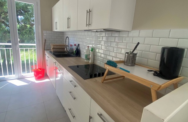 Luxurious, spacious house near Paris center with 720 m2 garden.