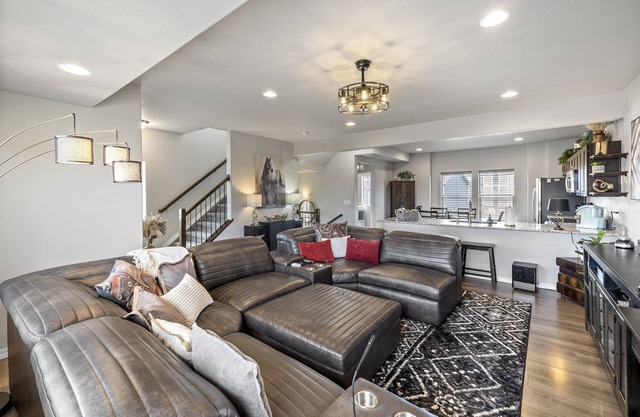 Luxurious Upscale Home