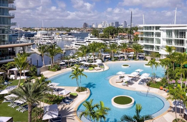 Luxurious Waterfront Room w/ Spacious Balcony + Marina View