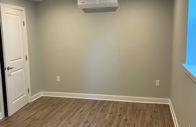 Luxury 1br 1ba APT 10mins to Airport + Wells Fargo + Lincoln Financial Field