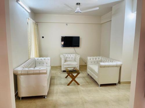 Luxury 3 BR AC WiFi APT in Uttara