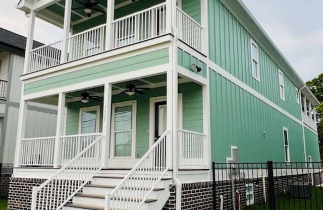 Luxury 4B/4.5b Home, EV Charger, deck by MCG #7