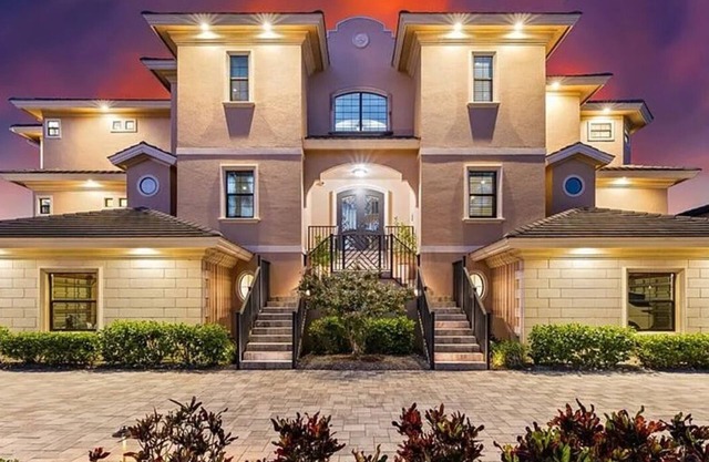 Luxury 7BR Waterfront in Fort Myers, Sleeps 14+, Near Sanibel