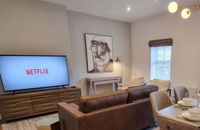 Luxury Altrincham Apartment by City SuperHost