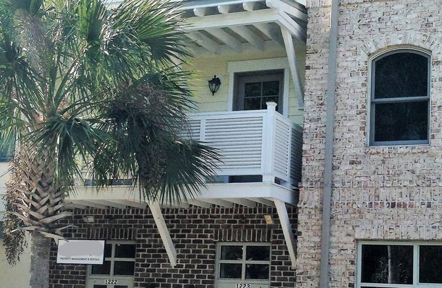 Lujo y ubicación ... En el corazón del casco antiguo Bluffton !!