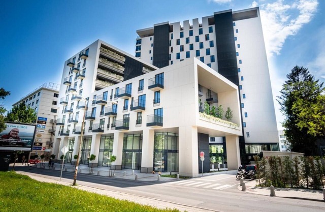 Luxury apartment in building of the year K55 next to the sea garden+free garage