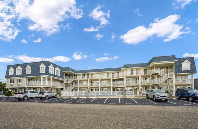 Luxury Beach Block Condo with a heated pool on site!