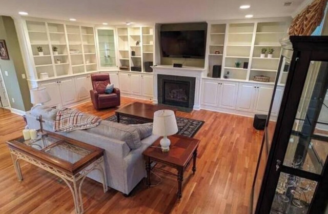 Luxury Carriage House