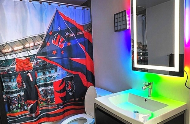 Luxury Downtown Loft Walking dist. to Paycor, Fountain Square, & Duke Energy Ctr