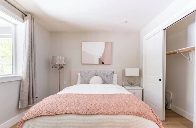 Luxury Entire Suite Close to SF!