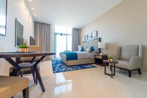 Luxury Escapes - Quiet Studio near Expo City and DWC Airport - CELESTIA TOWER