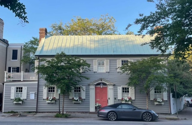 Luxury home in the heart of Charleston's historic South of Broad neighborhood