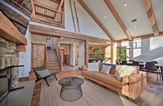Luxury Home w/ Deck: Explore the Catskill Mtns!