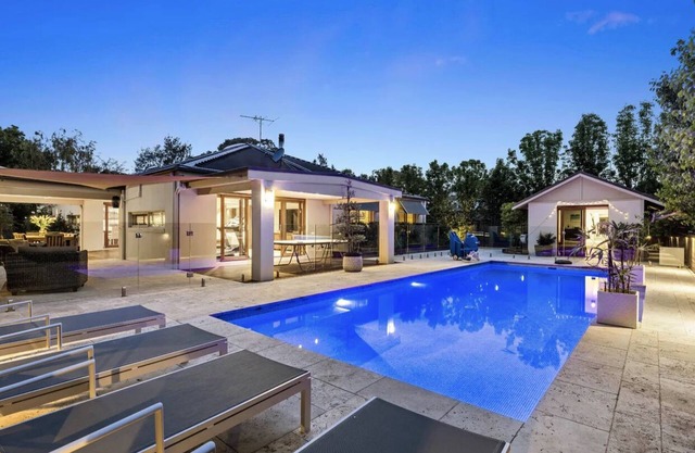 4 min walk to Mount Martha Beach