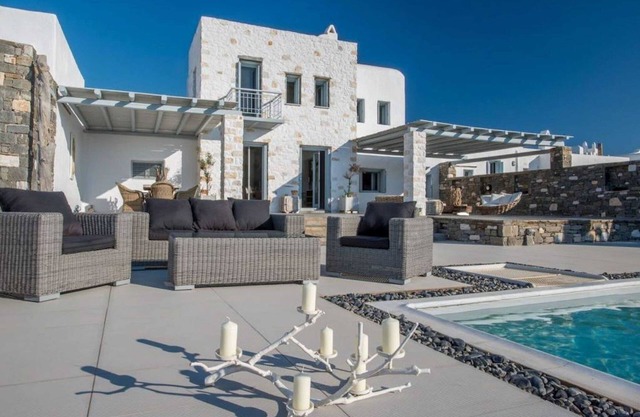 Luxury Paros Villas | De Luxe Villa | Sea View |Private Pool | 4 BDR | Tserdakia
